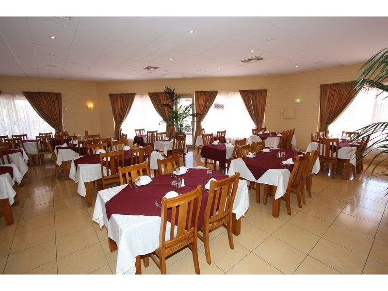 1 & 2/371  Belgravia Street, Cloverdale WA 6105