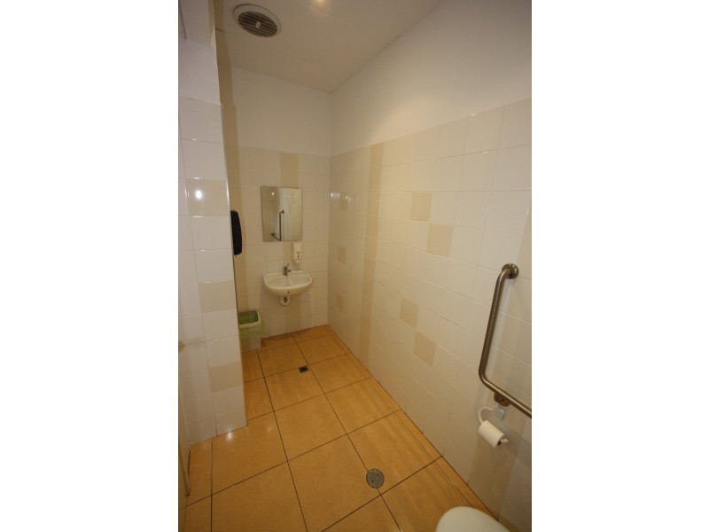 1 & 2/371  Belgravia Street, Cloverdale WA 6105