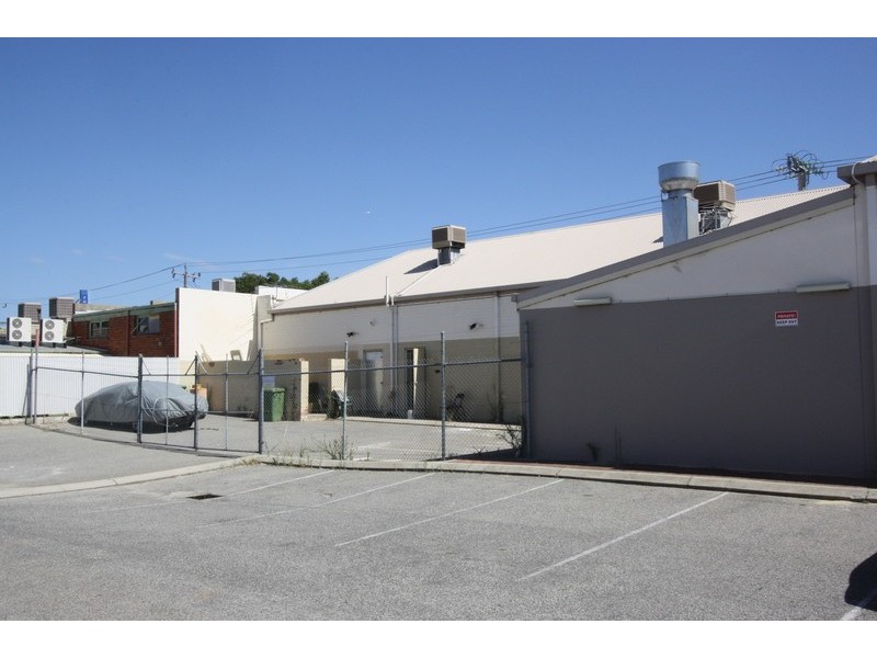 1 & 2/371  Belgravia Street, Cloverdale WA 6105