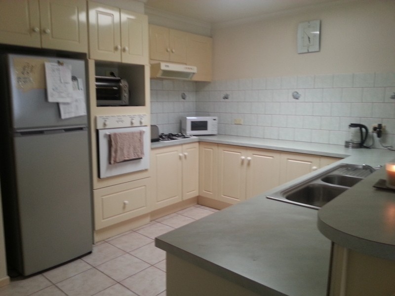 2/6 Portsmouth Place, Epping VIC 3076