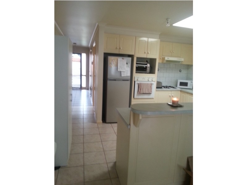 2/6 Portsmouth Place, Epping VIC 3076