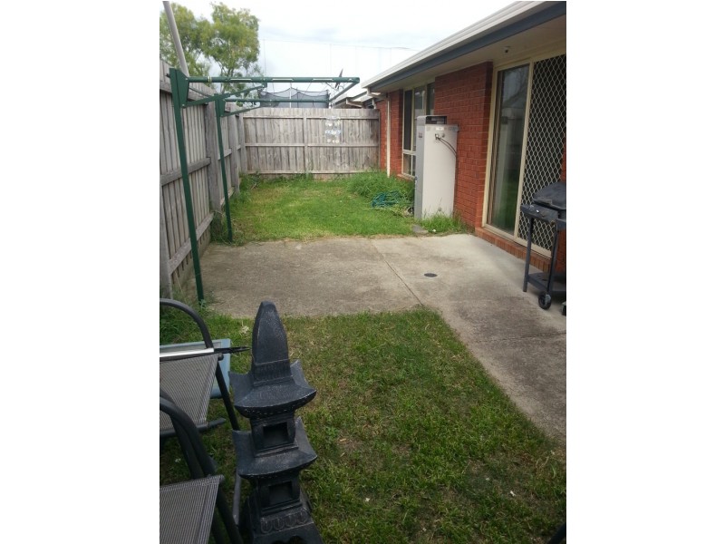 2/6 Portsmouth Place, Epping VIC 3076