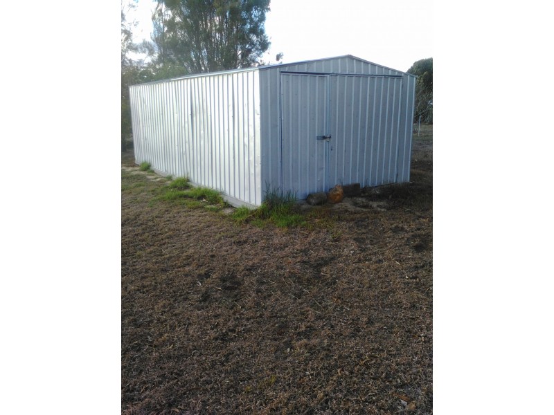 110 Ferry Rd, Mount Barker WA 6324