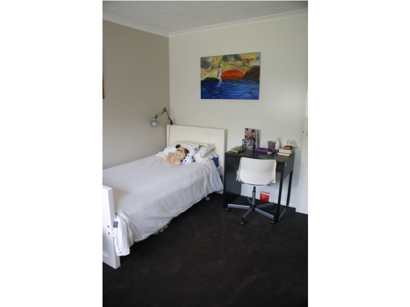 18 Shale Court, Delahey VIC 3037