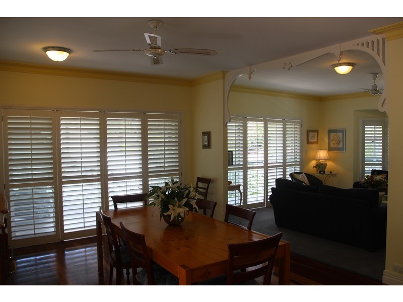 10 Maroa Close, Chapel Hill QLD 4069