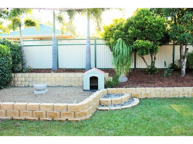 23 Serrata Circuit, Forest Lake QLD 4078