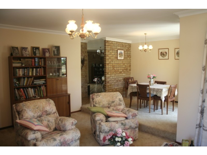 17 Alconbury Rd, Kingsley WA 6026