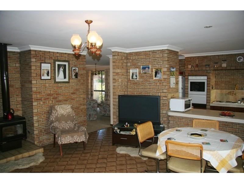 17 Alconbury Rd, Kingsley WA 6026