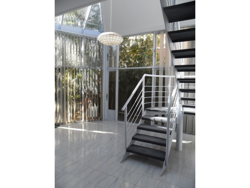 3 Small St, Hampton VIC 3188