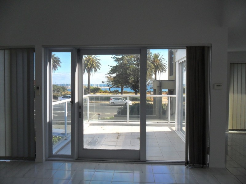 3 Small St, Hampton VIC 3188