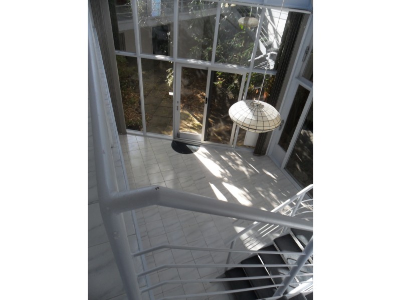 3 Small St, Hampton VIC 3188