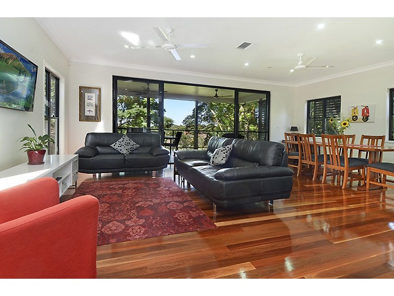 54 Willmington Street, Newmarket QLD 4051