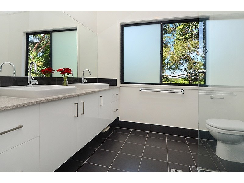 54 Willmington Street, Newmarket QLD 4051