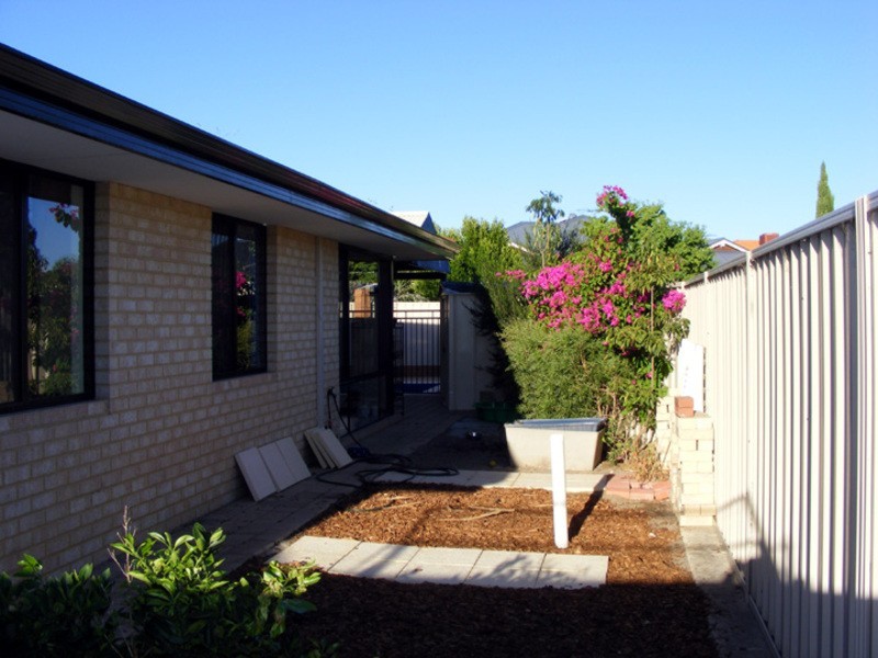 43 Kippilaw Loop, Carramar WA 6031