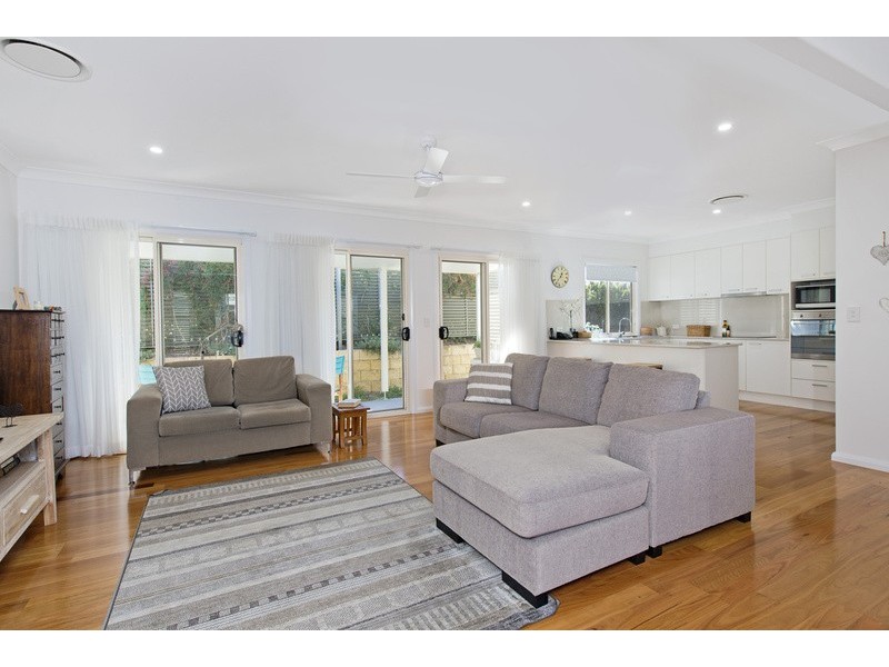 11/1333 Ocean Drive, Lake Cathie NSW 2445