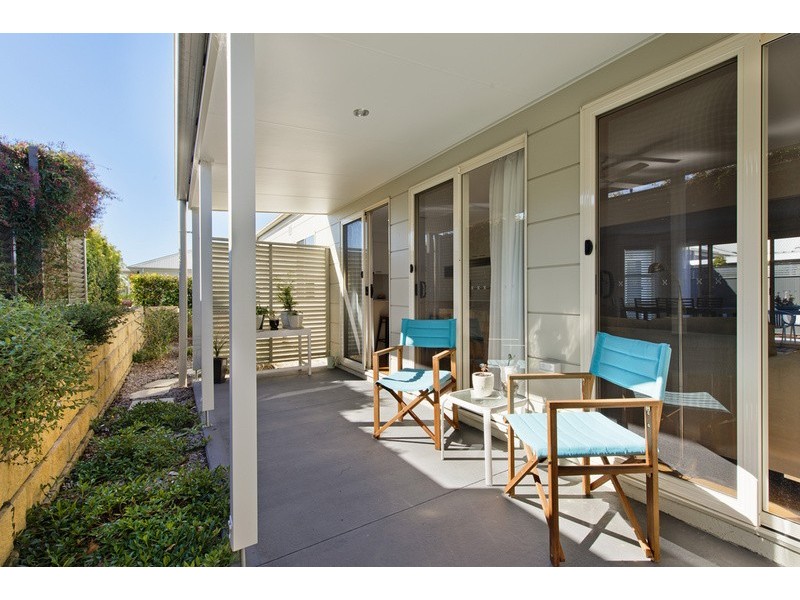 11/1333 Ocean Drive, Lake Cathie NSW 2445