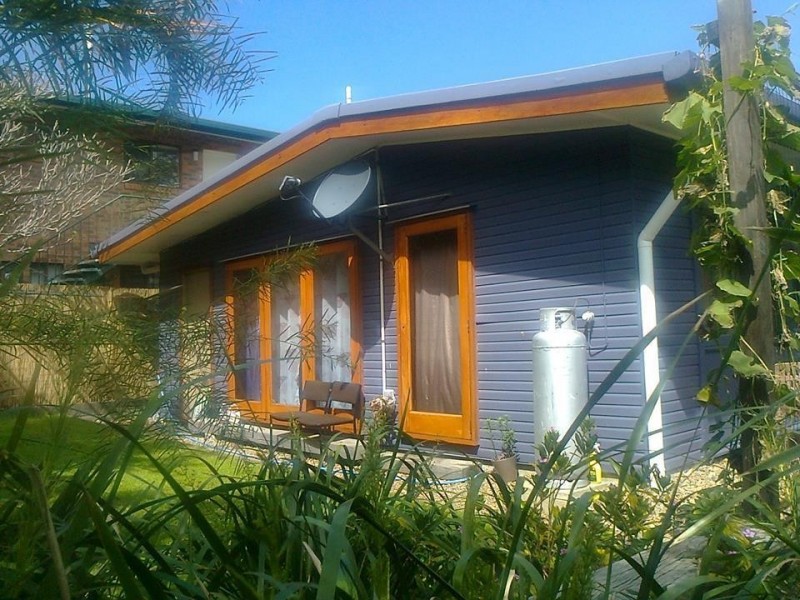 Unit 1 & 2/17 Baker Avenue, Labrador QLD 4215