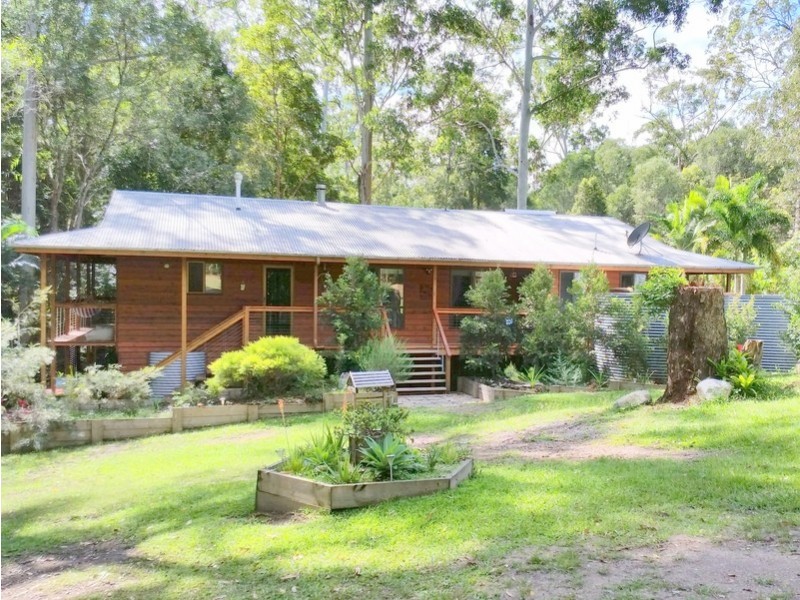 12 Tanglewood Close, Pomona QLD 4568