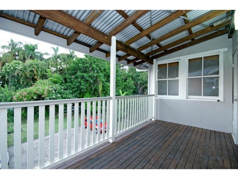 14 Morris St, Highgate Hill QLD 4101