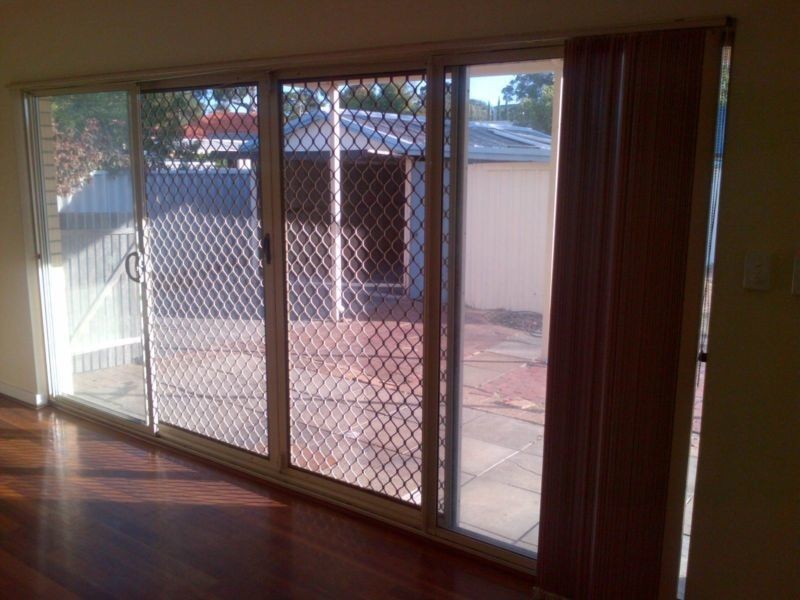 5 Hailsham Rd, Nollamara WA 6061