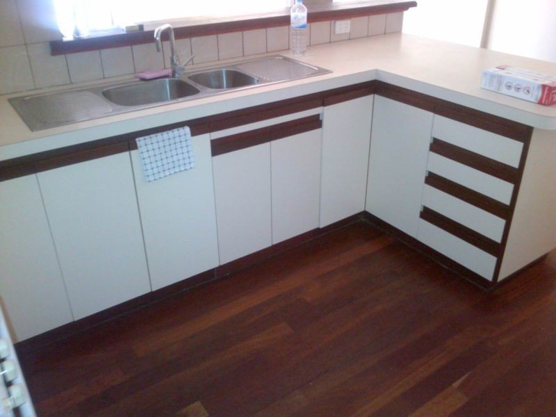 5 Hailsham Rd, Nollamara WA 6061