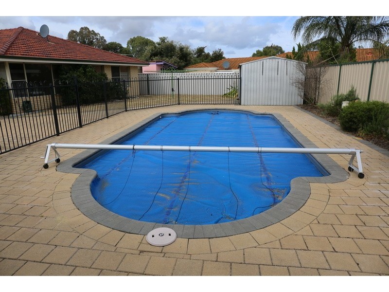 16 Ballard Mews, Success WA 6164