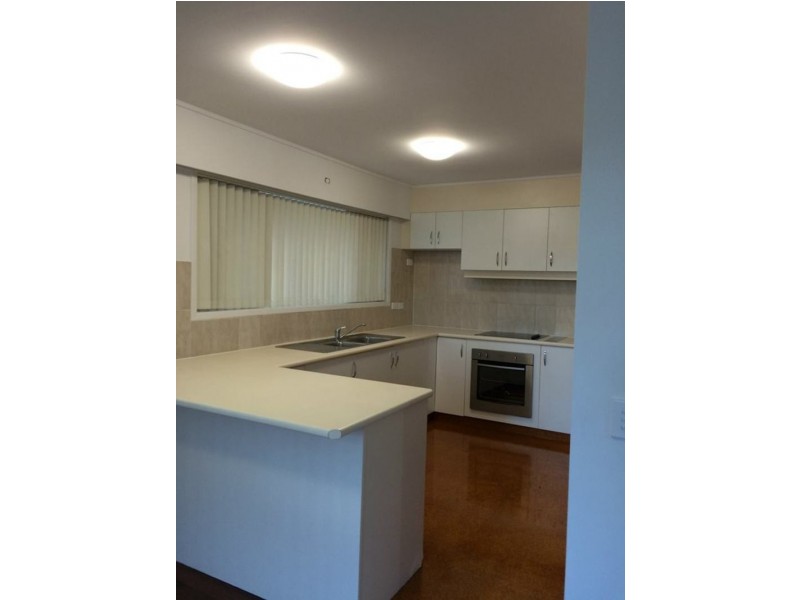 12 Drury Avenue, Southport QLD 4215