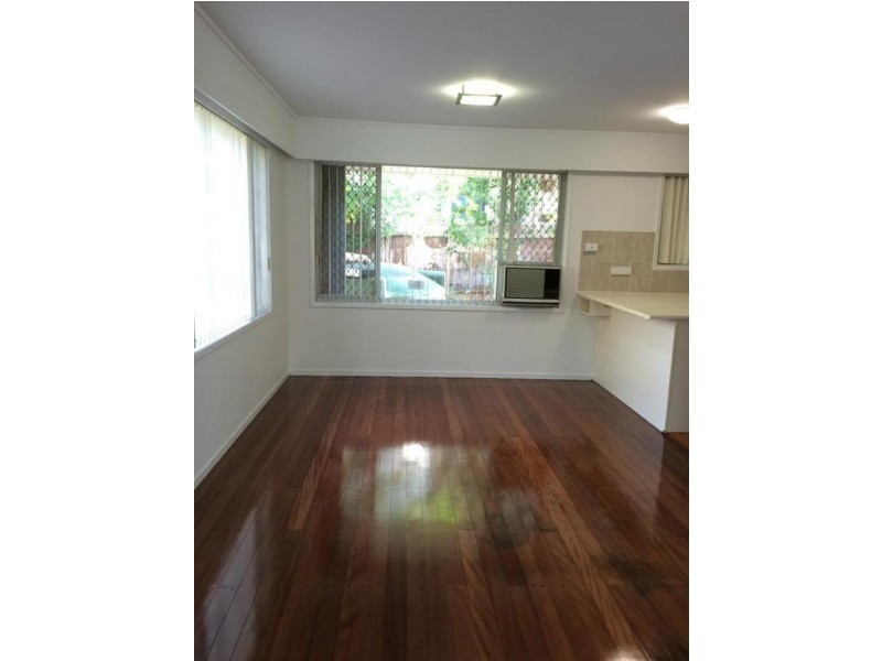 12 Drury Avenue, Southport QLD 4215