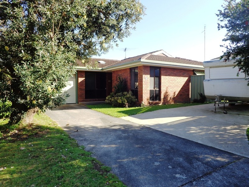 9 Boronia Street, Drouin VIC 3818