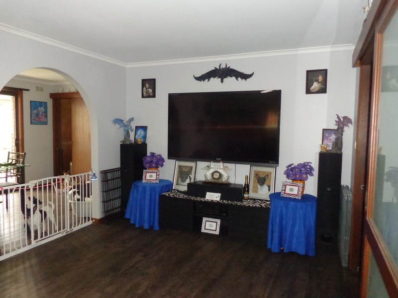 9 Boronia Street, Drouin VIC 3818