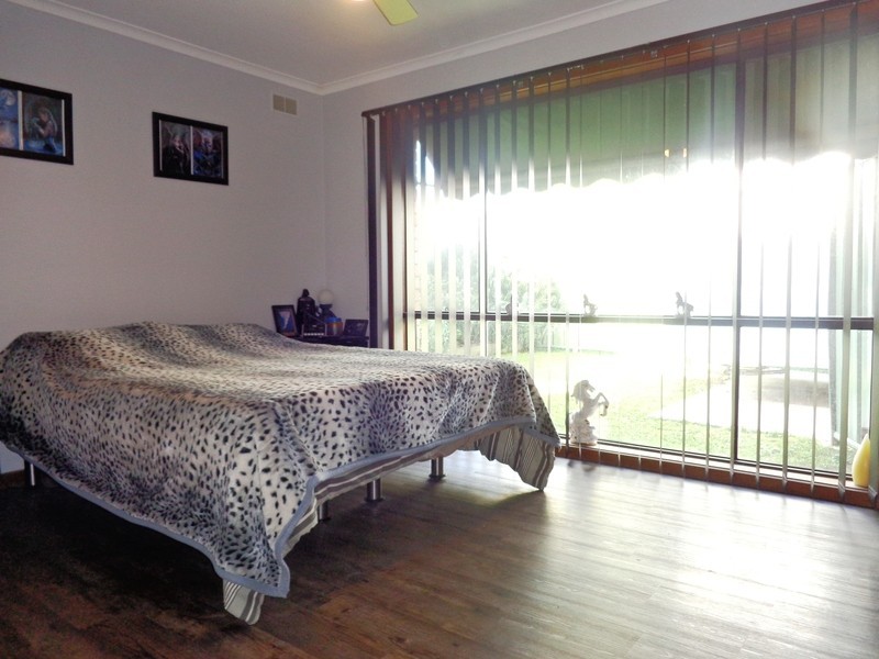 9 Boronia Street, Drouin VIC 3818