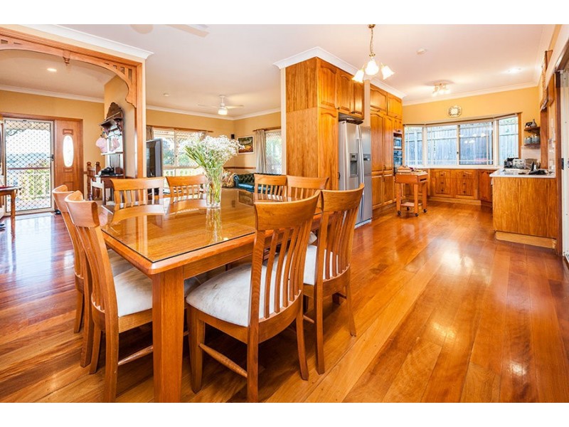 5 Axel Place, Sinnamon Park QLD 4073