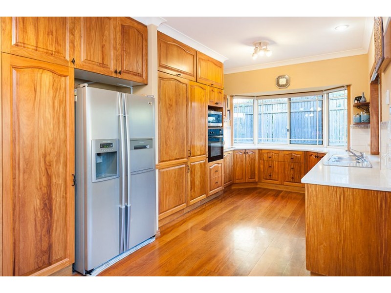 5 Axel Place, Sinnamon Park QLD 4073