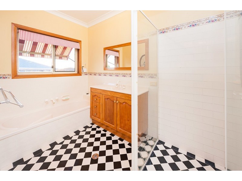 5 Axel Place, Sinnamon Park QLD 4073