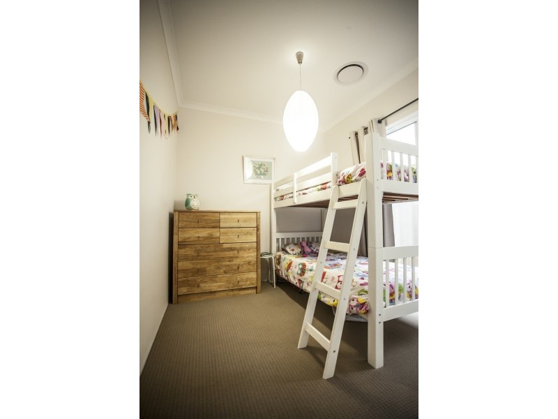 5B  Padua rd, Piara Waters WA 6112