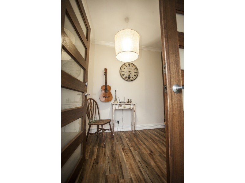 5B  Padua rd, Piara Waters WA 6112