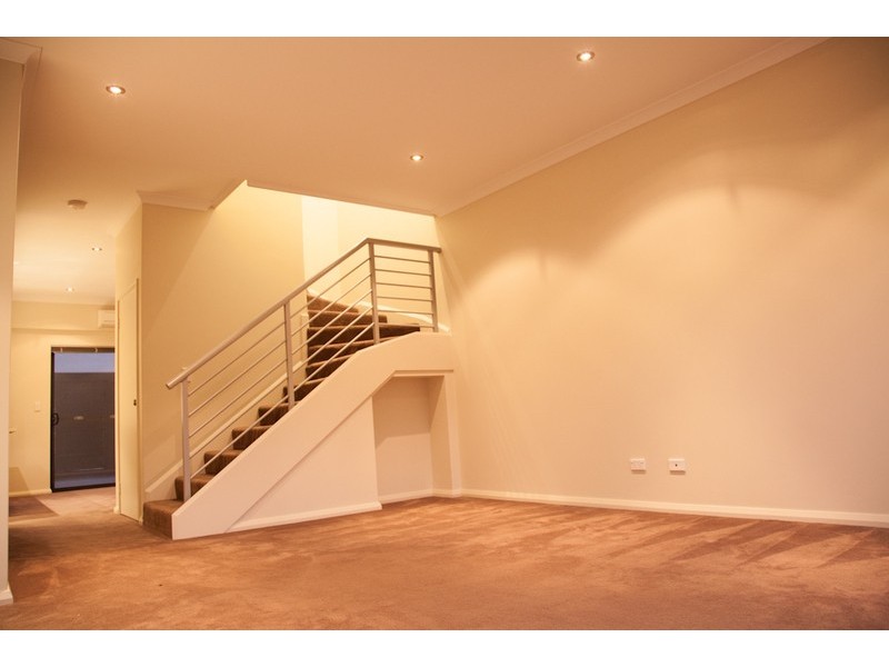 21 GAUDI WAY, Clarkson WA 6030