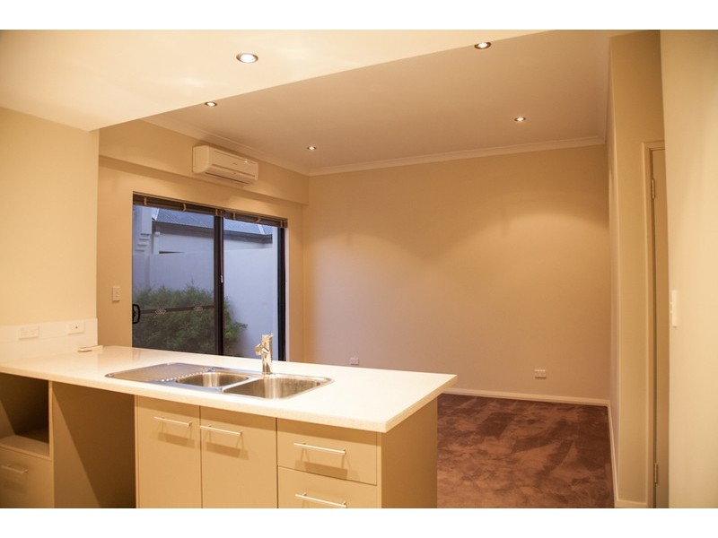 21 GAUDI WAY, Clarkson WA 6030