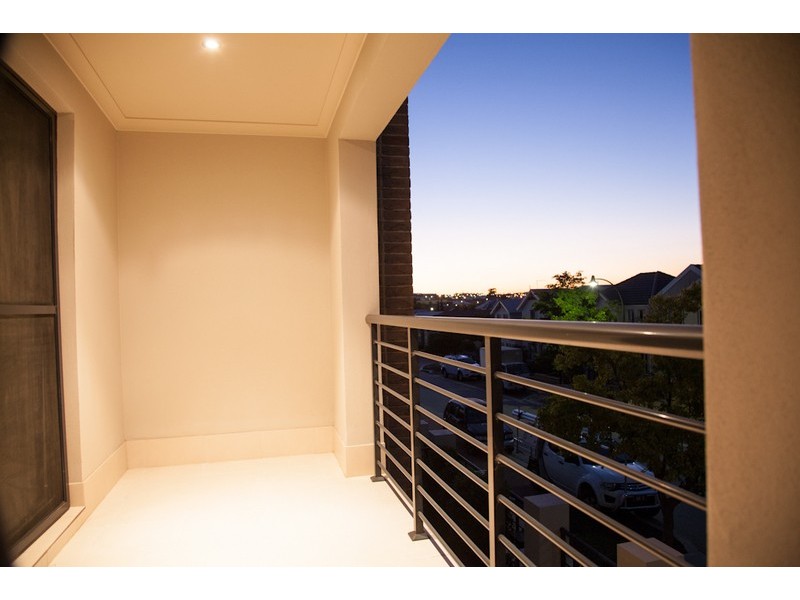 21 GAUDI WAY, Clarkson WA 6030