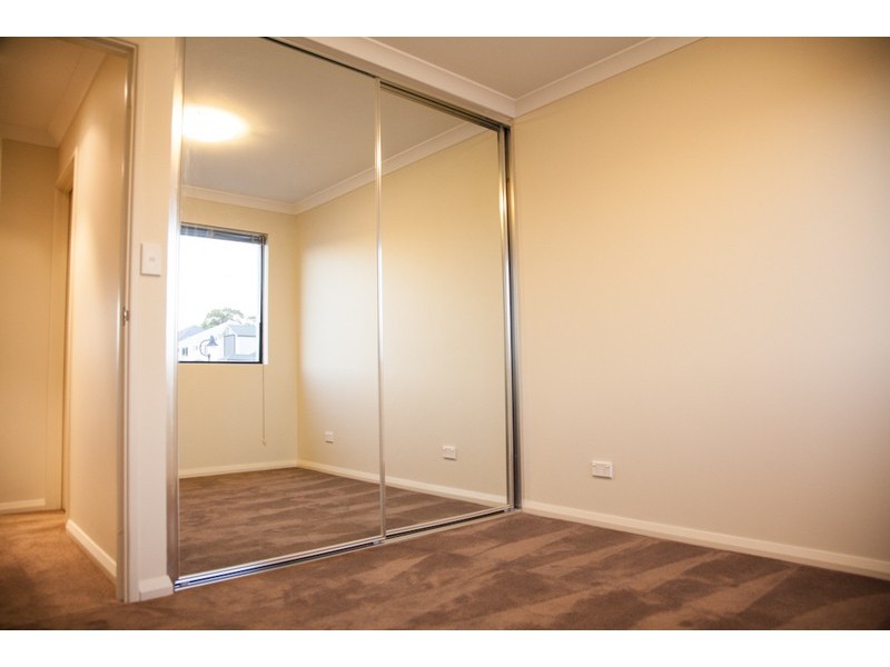 21 GAUDI WAY, Clarkson WA 6030