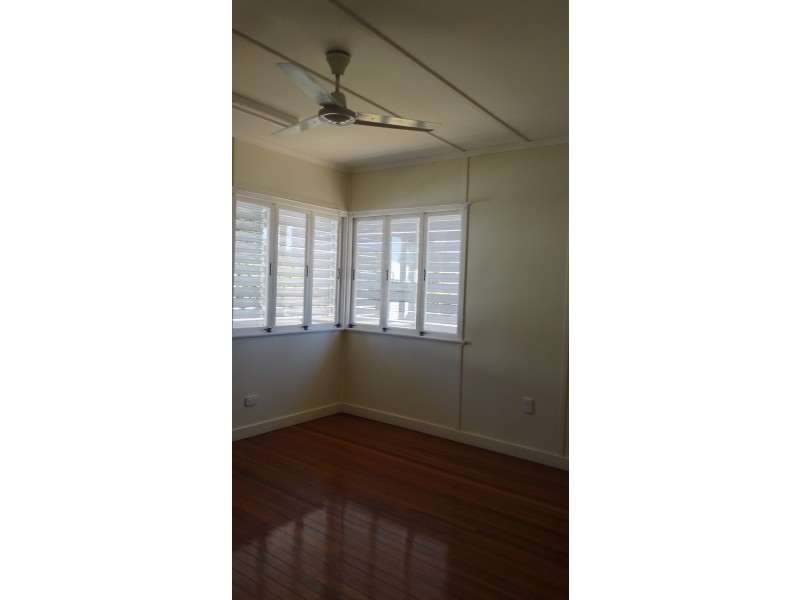 Railway Estate QLD 4810