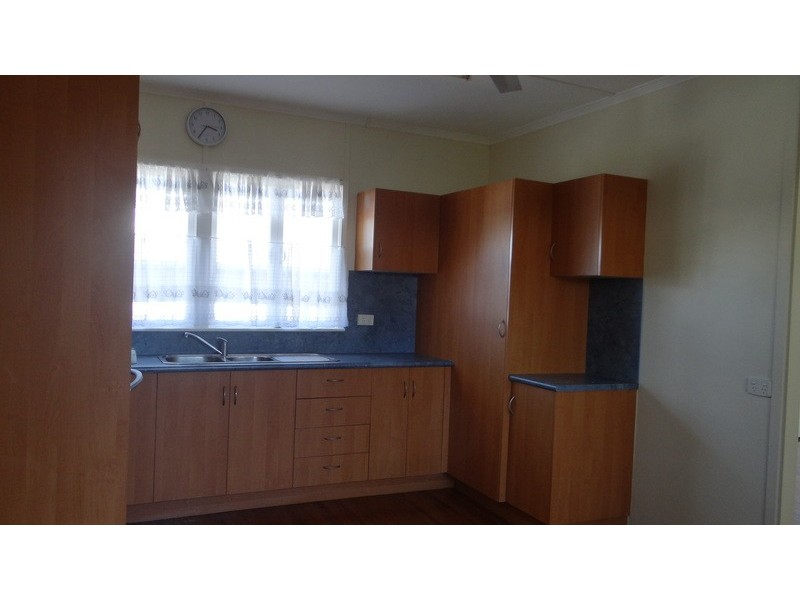 Railway Estate QLD 4810