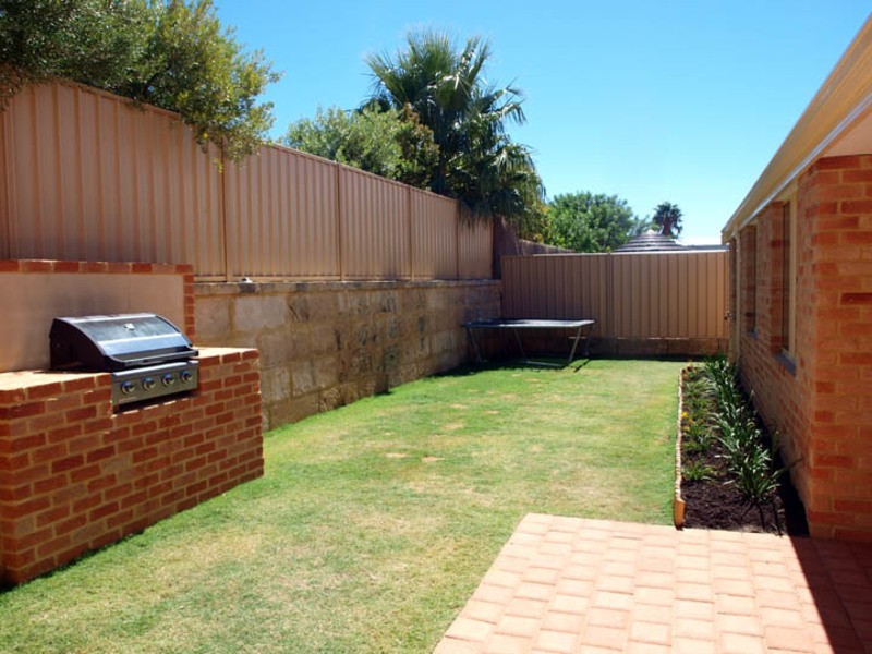 1 Pixie Place, Two Rocks WA 6037