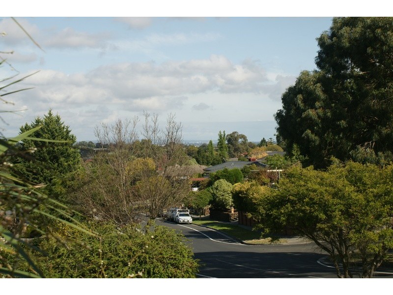 75 William Hovell Drive, Endeavour Hills VIC 3802