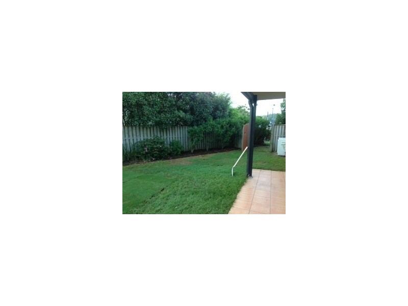 10 Josh Crt, Ashmore QLD 4214