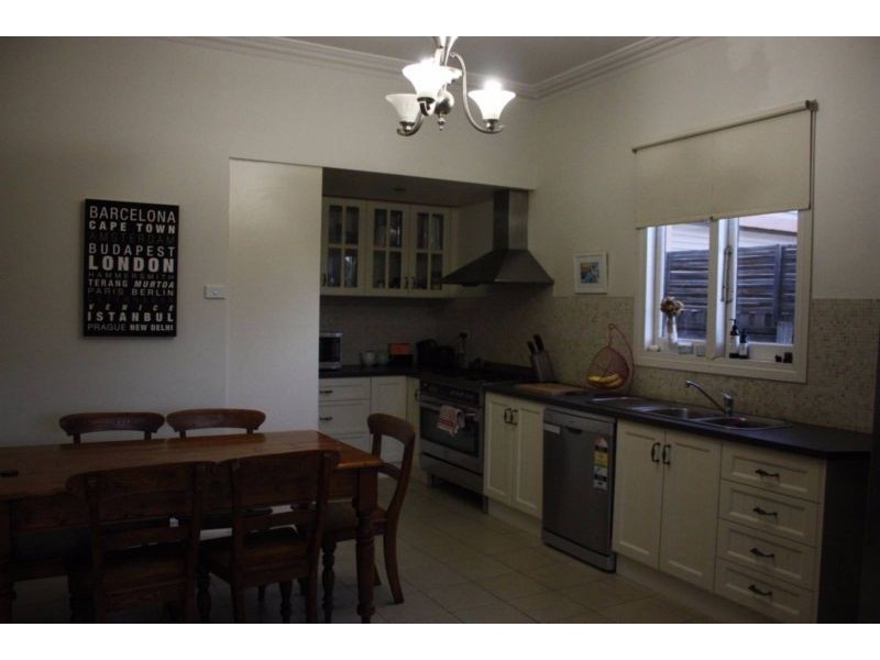 Geelong West VIC 3218