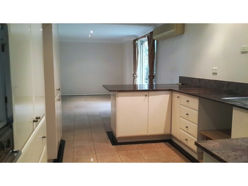 16 Walsh Ave, Castle Hill NSW 2154
