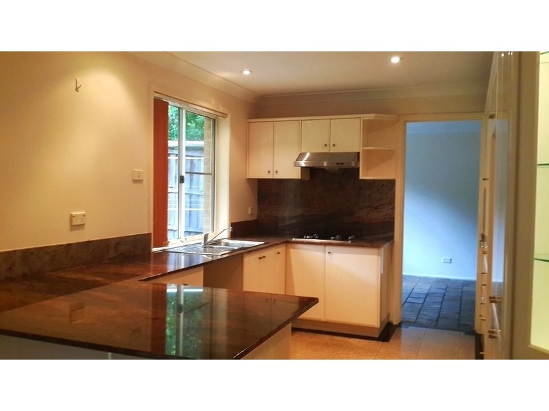 16 Walsh Ave, Castle Hill NSW 2154