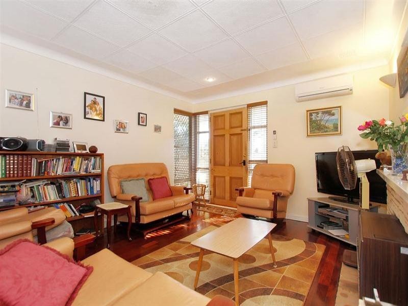 8 Railway Street, Cottesloe WA 6011