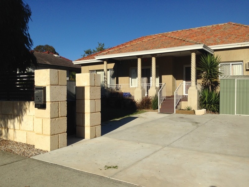 249 George Street, Queens Park WA 6107